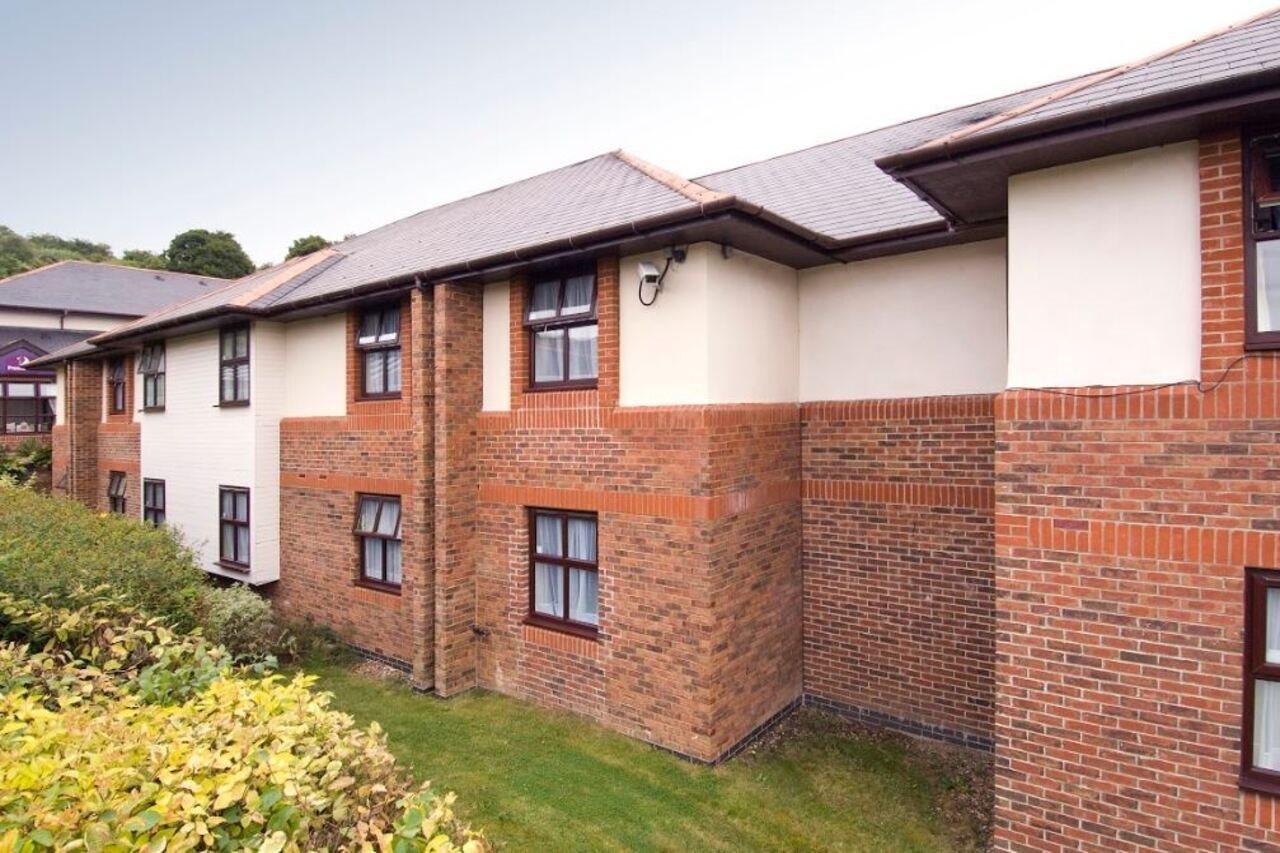 Premier Inn High Wycombe/Beaconsfield Extérieur photo
