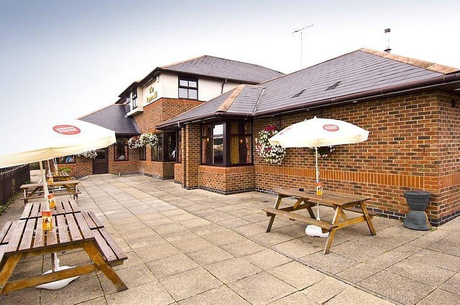 Premier Inn High Wycombe/Beaconsfield Extérieur photo